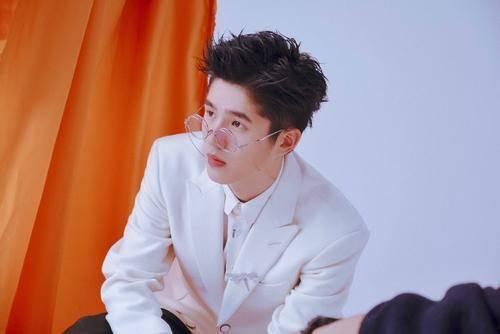 娱乐圈李易峰吃瓜事件